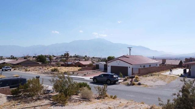 16 Hermano Way, Desert Hot Springs, CA 92240