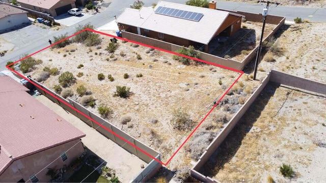16 Hermano Way, Desert Hot Springs, CA 92240