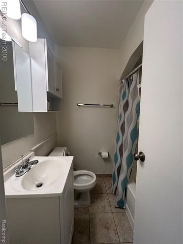 24321 Boston Street, Dearborn, MI 48124