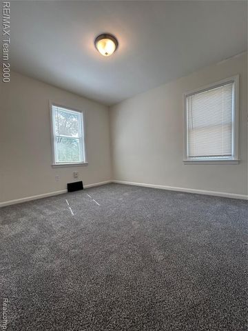 24321 Boston Street, Dearborn, MI 48124