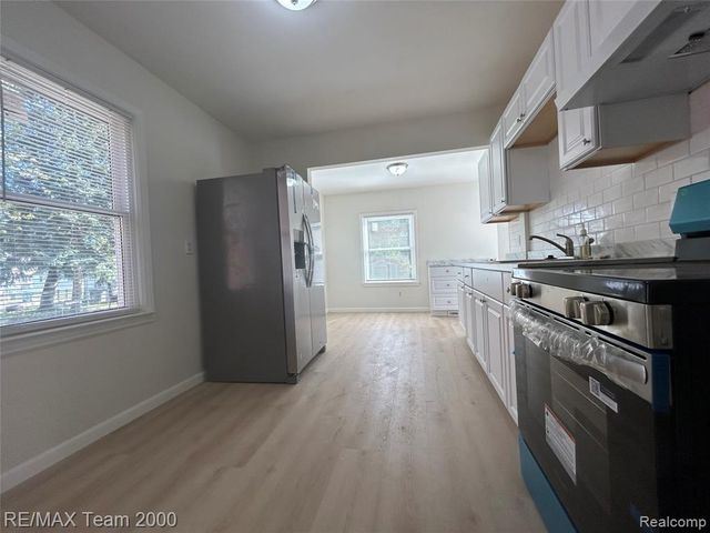 24321 Boston Street, Dearborn, MI 48124