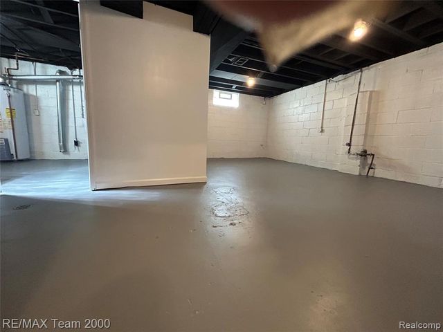 24321 Boston Street, Dearborn, MI 48124