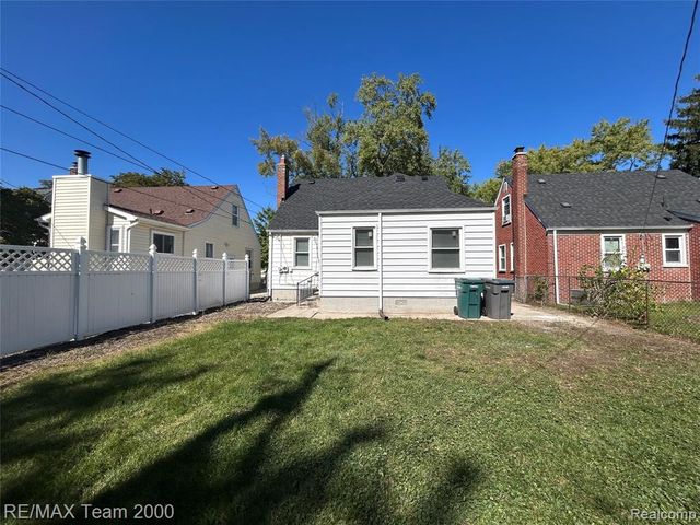 24321 Boston Street, Dearborn, MI 48124