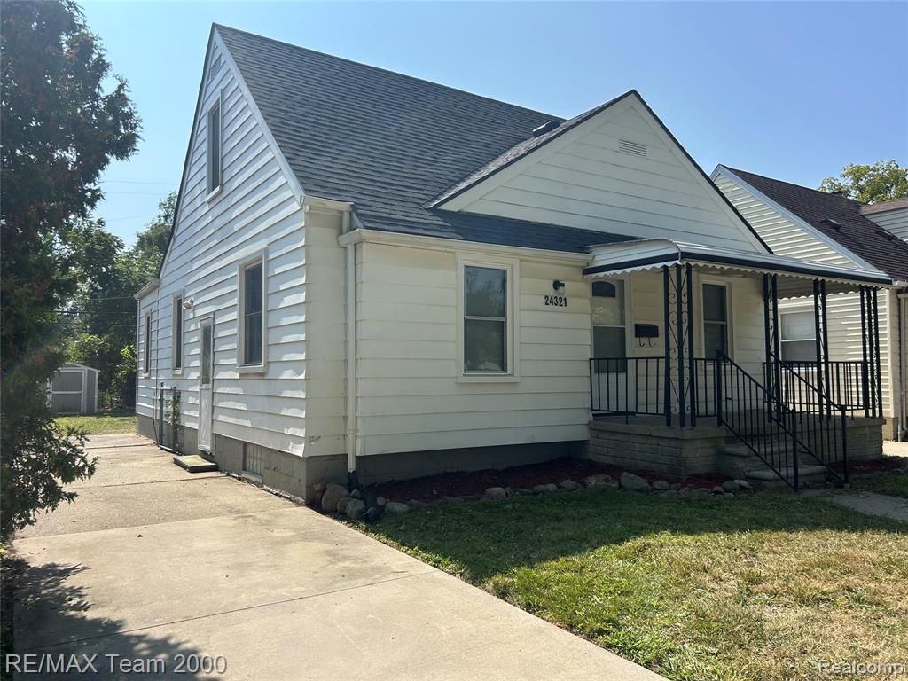 24321 Boston Street, Dearborn, MI 48124