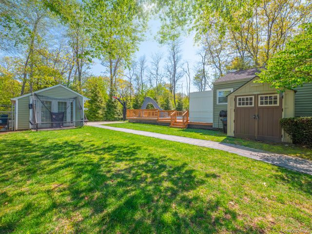 763 Pat Drive, West Islip, NY 11795