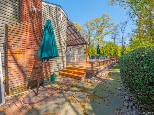 763 Pat Drive, West Islip, NY 11795
