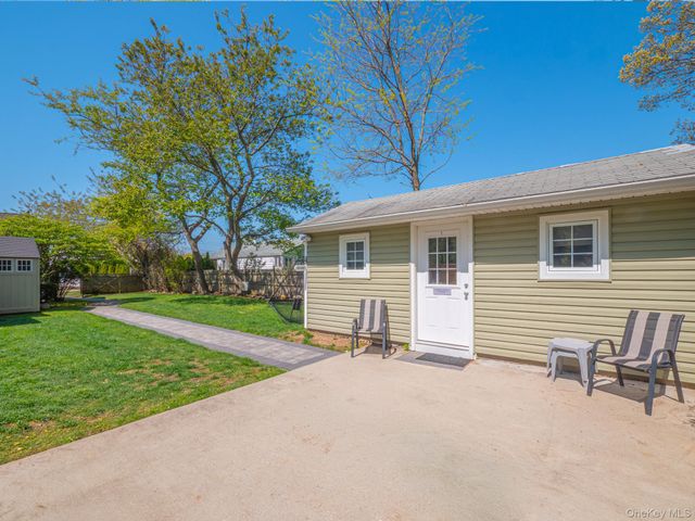 763 Pat Drive, West Islip, NY 11795