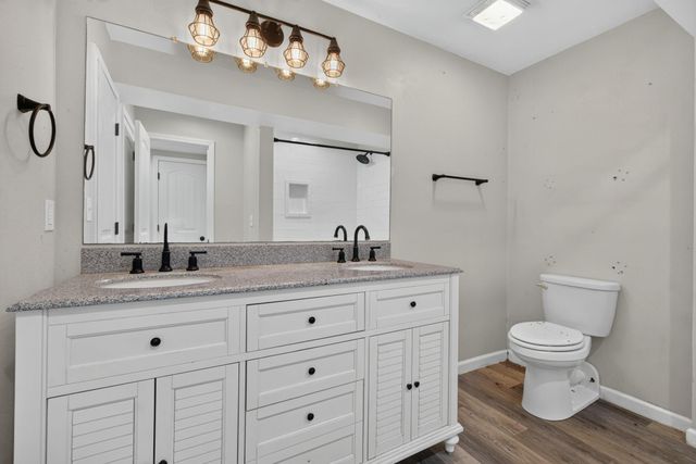 190 White Oak Circle, Point Blank, TX 77364