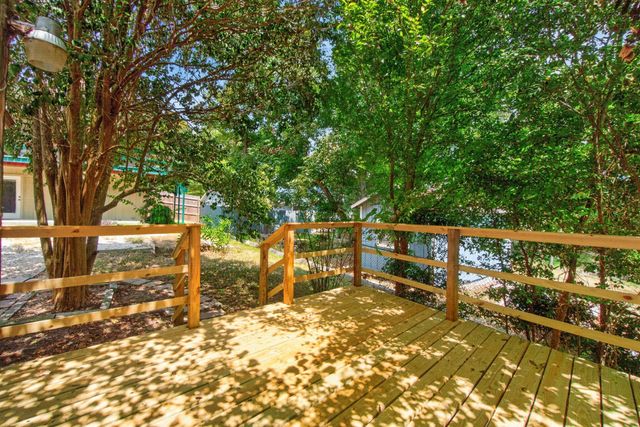 190 White Oak Circle, Point Blank, TX 77364