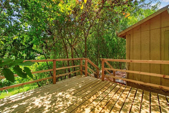 190 White Oak Circle, Point Blank, TX 77364