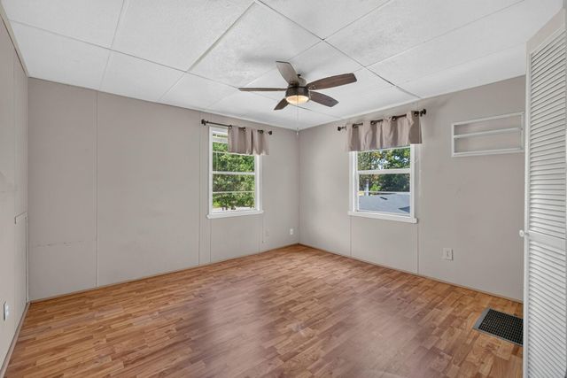 190 White Oak Circle, Point Blank, TX 77364
