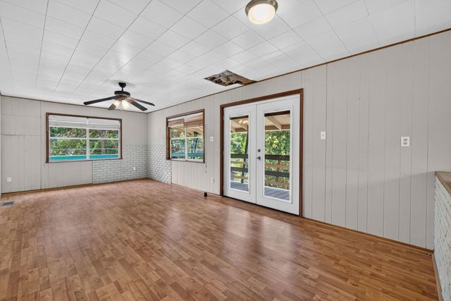 190 White Oak Circle, Point Blank, TX 77364