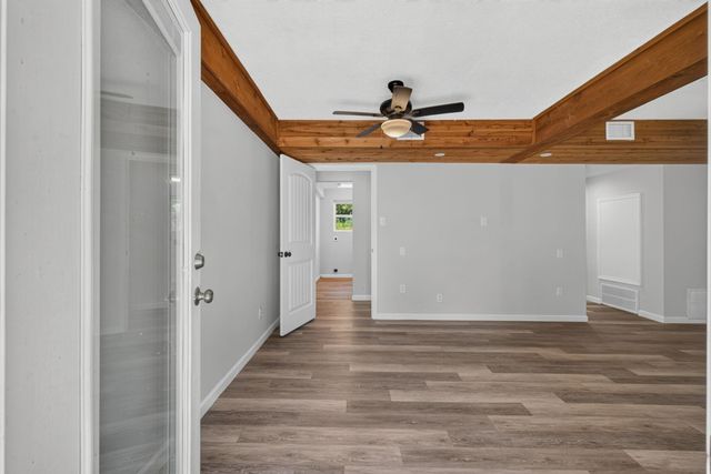 190 White Oak Circle, Point Blank, TX 77364