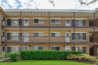 4911 N Harlem Avenue 3, Chicago, IL 60656