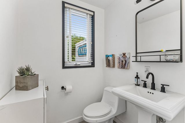 1428 Corona DR, Austin, TX 78723