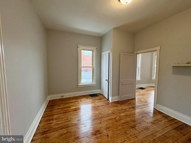 28 S CHURCH ST, Waynesboro, PA 17268