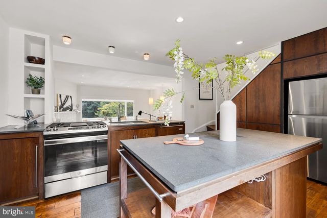 4114 ARKANSAS AVE NW, Washington, DC 20011