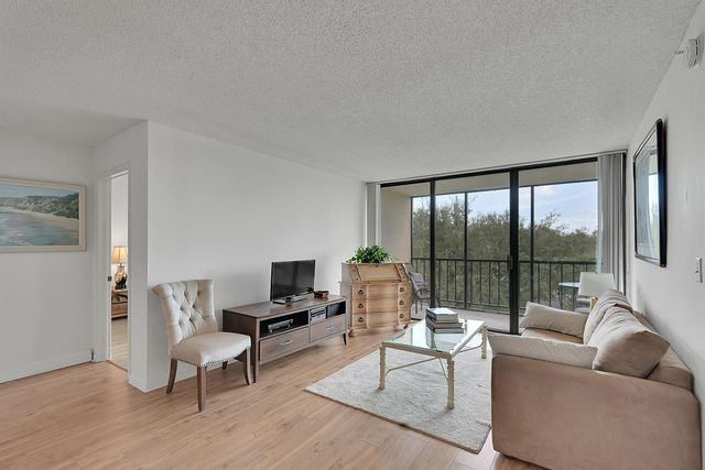 7835 Lakeside Boulevard 953, Boca Raton, FL 33434