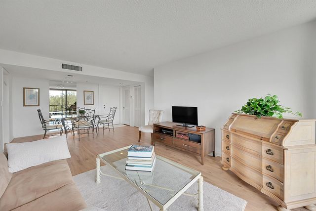 7835 Lakeside Boulevard 953, Boca Raton, FL 33434