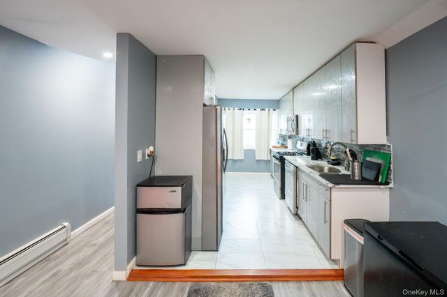 23 Yucca Drive, Staten Island, NY 10312