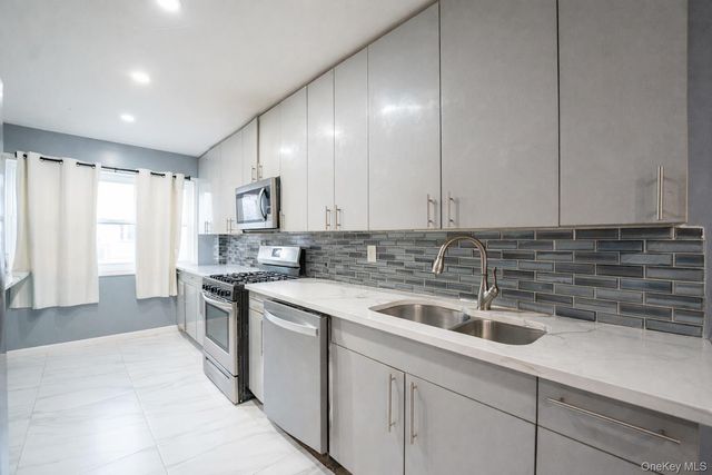 23 Yucca Drive, Staten Island, NY 10312