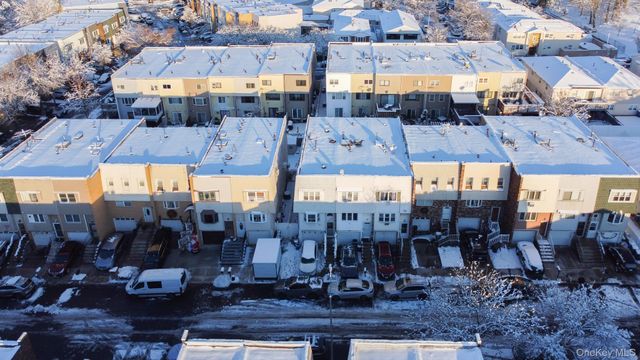 23 Yucca Drive, Staten Island, NY 10312