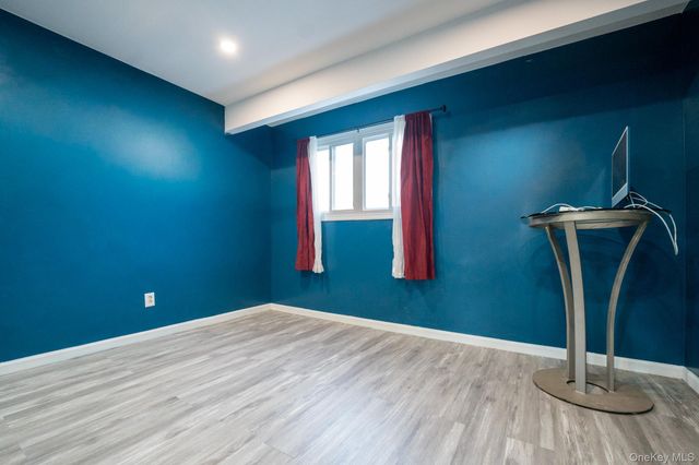 23 Yucca Drive, Staten Island, NY 10312