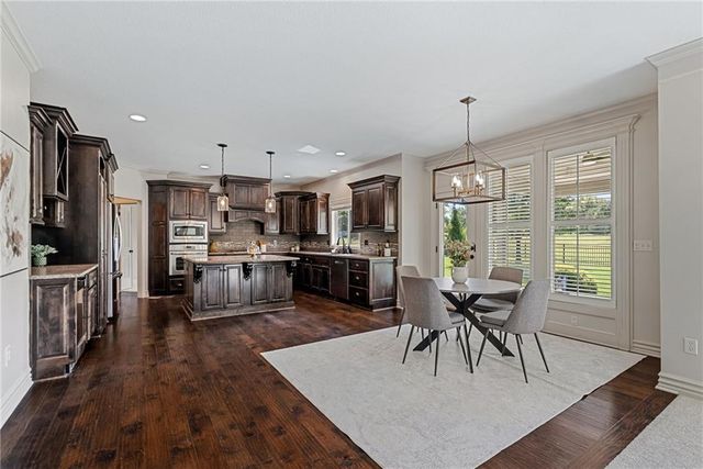 11609 W 154TH Street, Overland Park, KS 66221