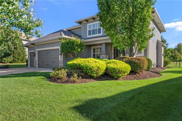 11609 W 154TH Street, Overland Park, KS 66221
