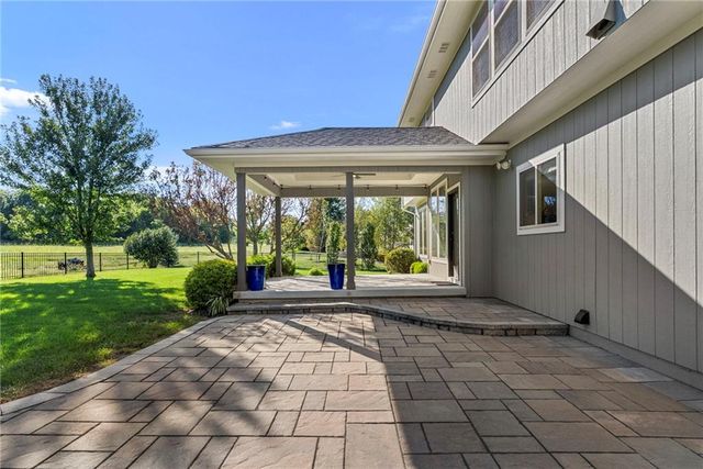 11609 W 154TH Street, Overland Park, KS 66221