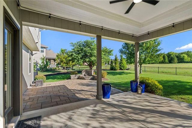 11609 W 154TH Street, Overland Park, KS 66221