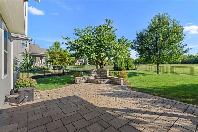 11609 W 154TH Street, Overland Park, KS 66221