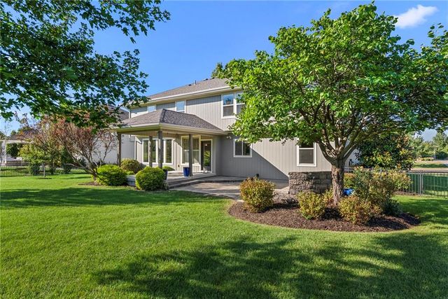 11609 W 154TH Street, Overland Park, KS 66221
