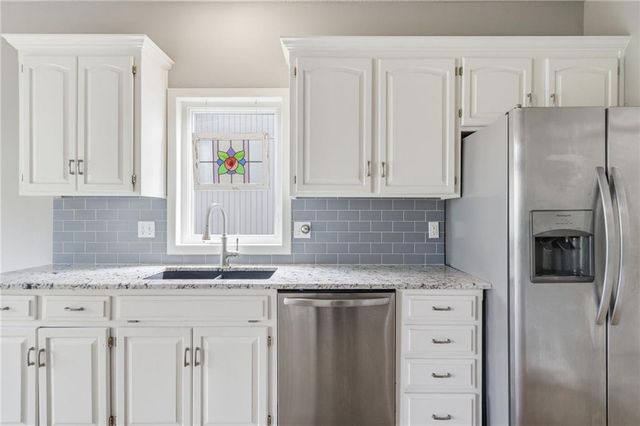 11236 N Randolph Avenue, Kansas City, MO 64157