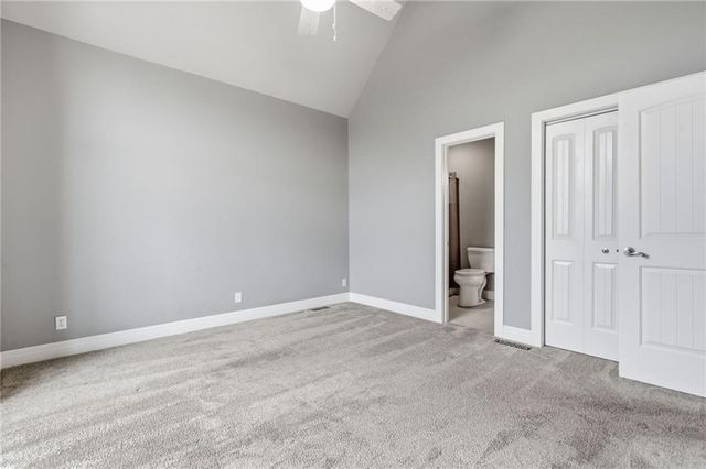 11236 N Randolph Avenue, Kansas City, MO 64157