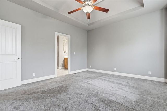 11236 N Randolph Avenue, Kansas City, MO 64157