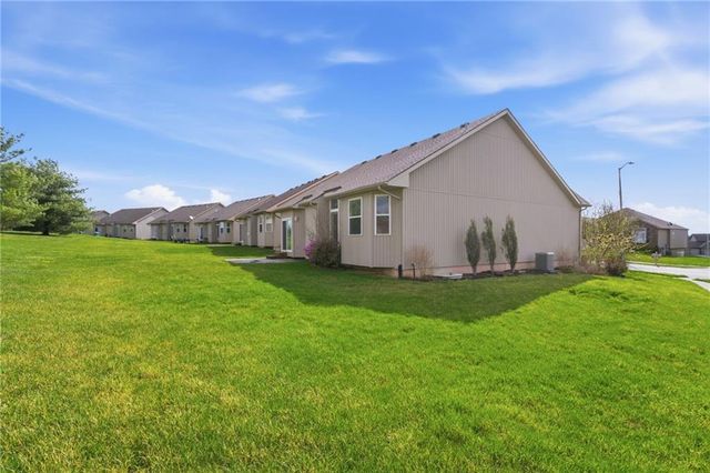 11236 N Randolph Avenue, Kansas City, MO 64157