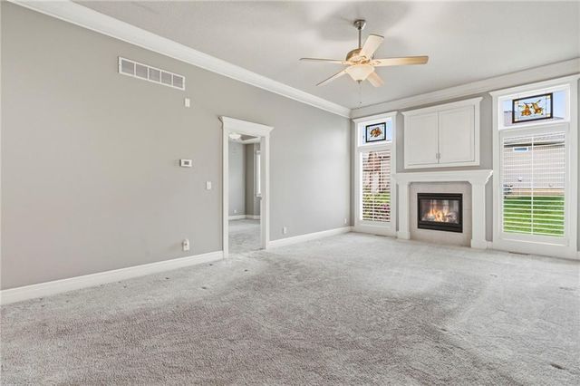 11236 N Randolph Avenue, Kansas City, MO 64157