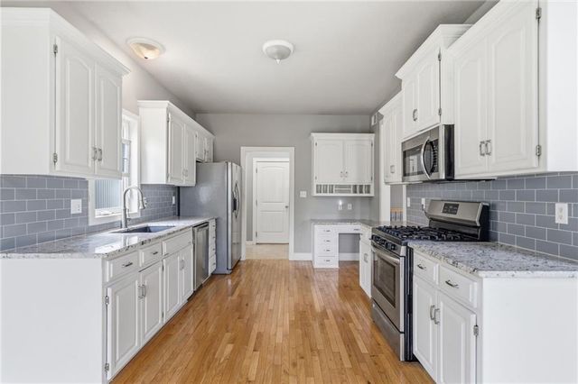 11236 N Randolph Avenue, Kansas City, MO 64157