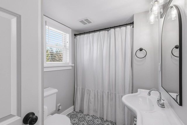 1079 Koshkonong Road, Cambridge, WI 53523