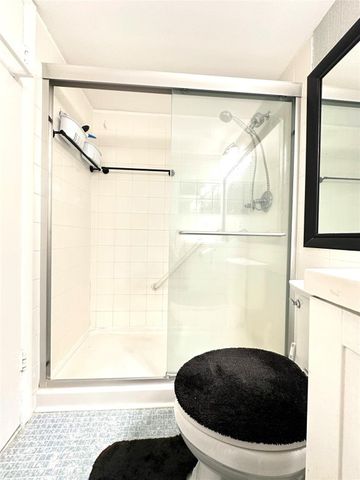 131 Oakridge J 131, Deerfield Beach, FL 33442