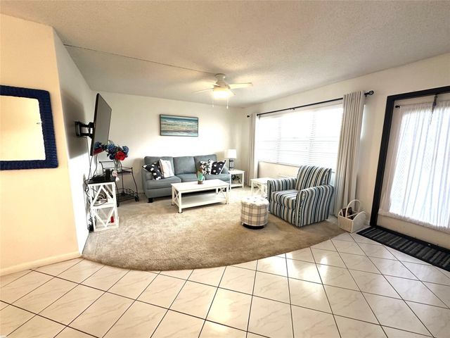 131 Oakridge J 131, Deerfield Beach, FL 33442