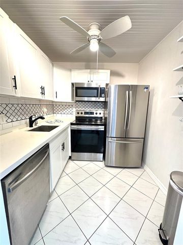 131 Oakridge J 131, Deerfield Beach, FL 33442