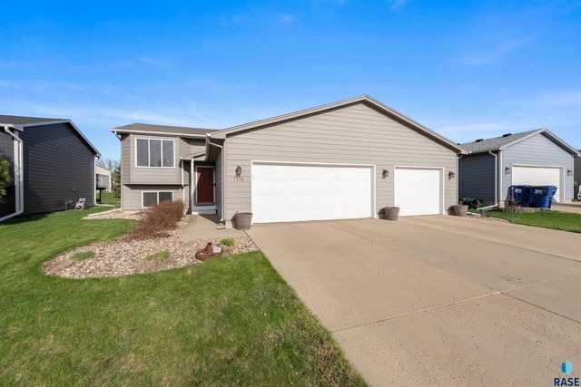 7516 S Bell Cir Circle, Sioux Falls, SD 57108