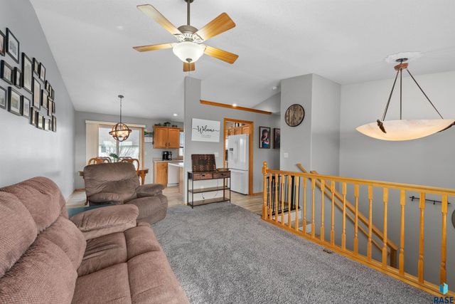 7516 S Bell Cir Circle, Sioux Falls, SD 57108