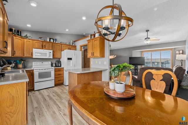 7516 S Bell Cir Circle, Sioux Falls, SD 57108