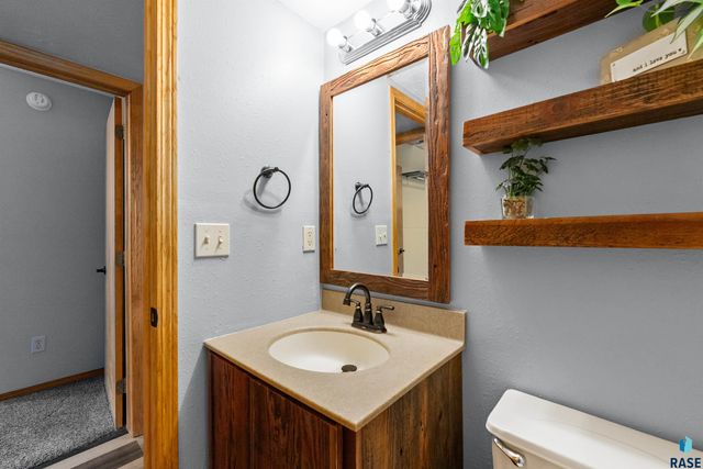 7516 S Bell Cir Circle, Sioux Falls, SD 57108