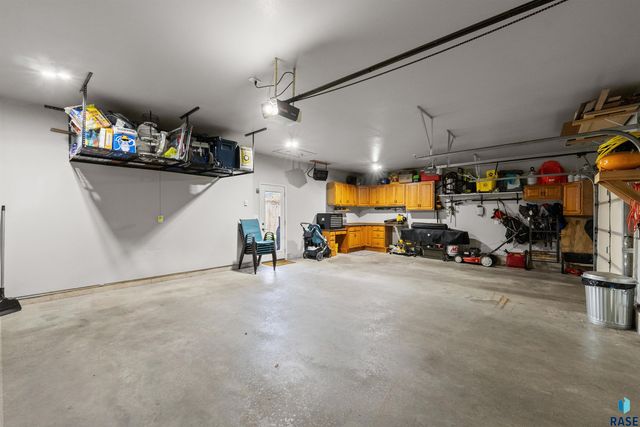 7516 S Bell Cir Circle, Sioux Falls, SD 57108