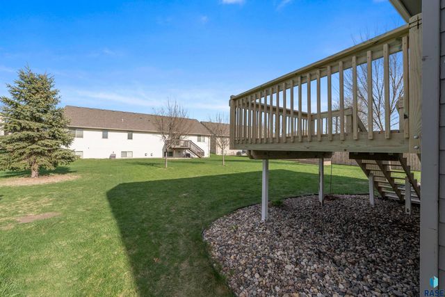 7516 S Bell Cir Circle, Sioux Falls, SD 57108