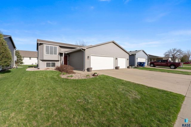 7516 S Bell Cir Circle, Sioux Falls, SD 57108